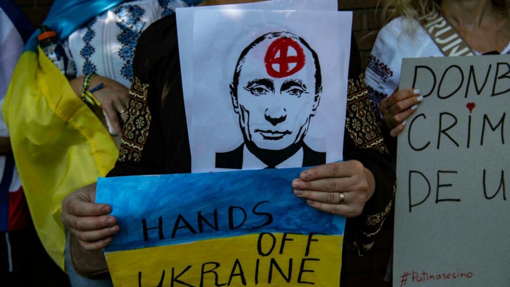 Ukrainian citizens take part in a protest in support of Ukraine in front of the Russian Embassy in Santiago, Chile, on February 26, 2022. u00e2u20acu201d AFP pic