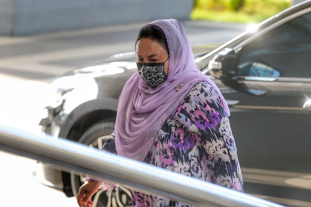 Datin Seri Rosmah Mansor is pictured at the Kuala Lumpur High Court February 4, 2022. u00e2u20acu2022 Picture by Ahmad Zamzahuri