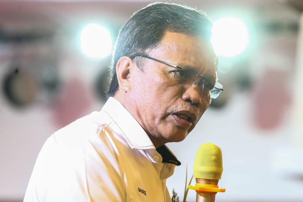 Parti Warisan Sabah president Datuk Seri Mohd Shafie Apdal giving his speech during the Chinese New Year Reunion Year 2022 at Tropical Garden Restaurant in Kulai, Johor, February 23, 2022. u00e2u20acu201d Picture by Hari Anggara