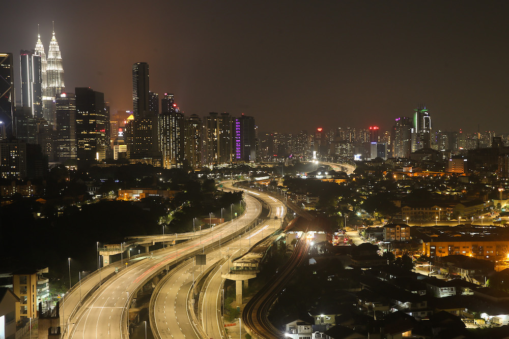 Akleh Highway on a weekday evening during the movement control order (MCO) in Kuala Lumpur April 8, 2020.— Picture by Choo Choy May