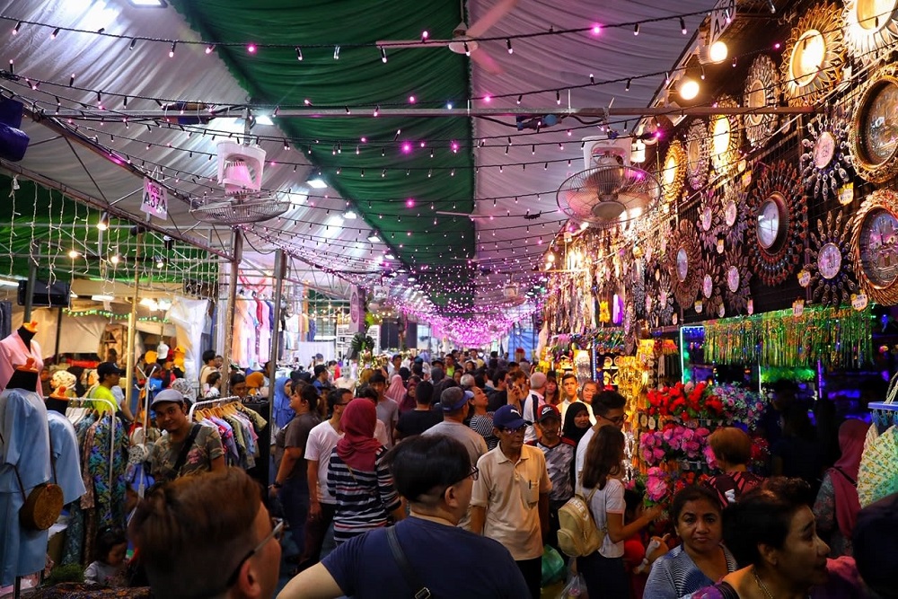 Ramadan bazaars set to return this year including at Geylang Serai, Kampong Gelam after 2-year hiatus. u00e2u20acu201d TODAY file pic