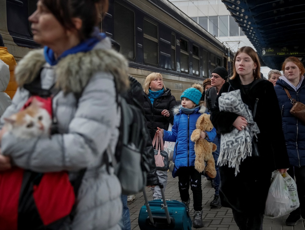 People board an evacuation train from Kyiv to Lviv, at Kyiv central train station, amid Russiau00e2u20acu2122s invasion of Ukraine, in Kyiv March 6, 2022. u00e2u20acu201d Reuters pic