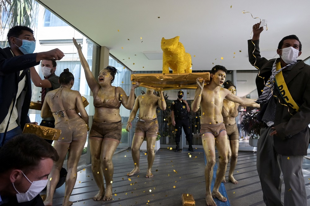Activists from the Landless Workersu00e2u20acu2122 Movement (MST) protest against Brazilian Education Minister Milton Ribeiro, in front of the Ministry of Education in Brasilia March 25, 2022. u00e2u20acu201d Reuters pic