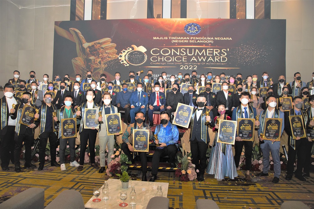 The companies were celebrated in a ceremony held at the Le Meridian Hotel in Putrajaya last Thursday. u00e2u20acu201d Picture courtesy of Selangor MTPN
