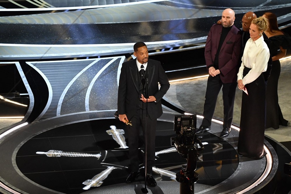 US actor Will Smith accepts the award for Best Actor in a Leading Role for u00e2u20acu02dcKing Richardu00e2u20acu2122 onstage during the 94th Oscars at the Dolby Theatre in Hollywood March 27, 2022. u00e2u20acu201d AFP pic