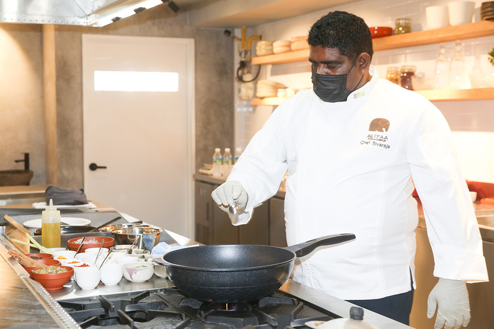 The chefs from Sri Lankan specialist Aliyaa will be cooking up curries and food in 'thali' sets that cost RM25.