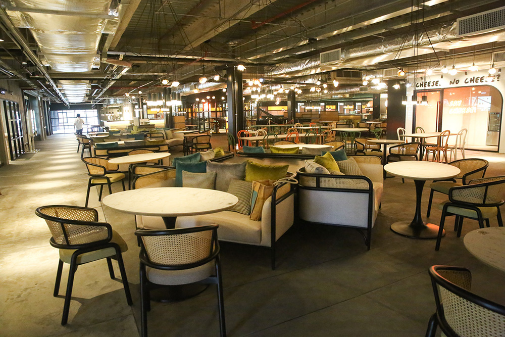 With ample seating for up to 400 people, The Artisan's Playground will be a place to dine and kick back with 'live' music, coffee and desserts.