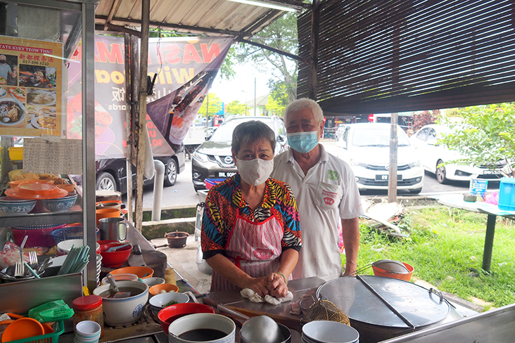 Not only is the food enjoyable here but you will get service with a smile even behind the mask from the lovely Kong Kou Choi and his wife, Tan Siew Choo