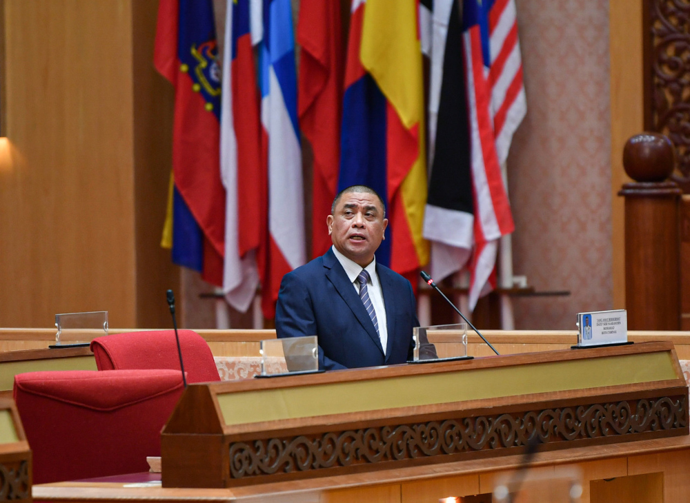 Perak Mentri Besar Datuk Seri Saarani Mohamad speaks at the Perak State Assembly sitting in Ipoh, March 30, 2022. u00e2u20acu201d Bernama picn