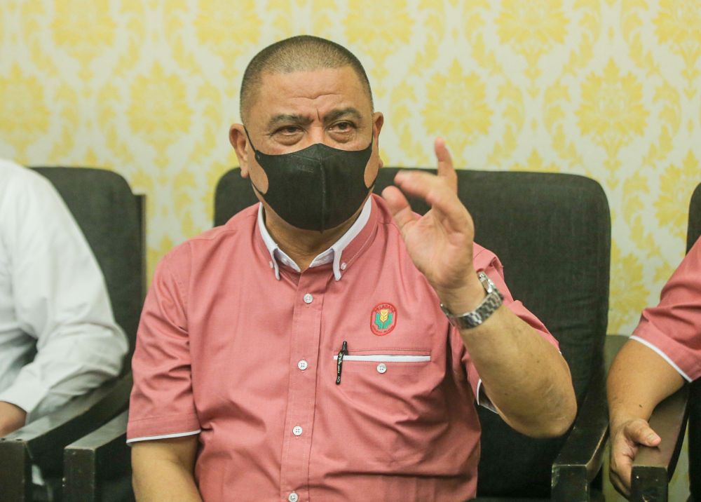 Perak Mentri Besar Datuk Seri Saarani Mohamad speaks to reporters at the Kinta Riverfront Hotel in Ipoh March 21, 2022. u00e2u20acu201d Picture by Farhan Najib