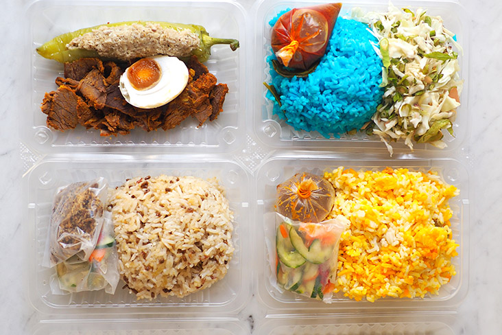 Takeaway your breakfast or lunch at this stall located at Section 7, Kota Damansara