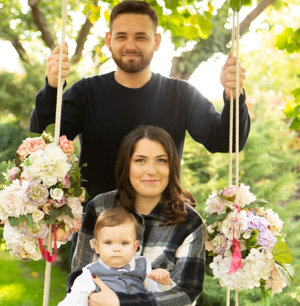 Umney had quit his job as an English teacher to be reunited with his wife and son in Ukraine. u00e2u20acu2022 Picture via Facebook/IanUmney