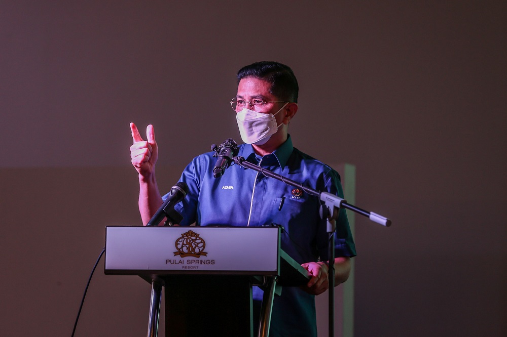 Datuk Seri Azmin Ali speaks during a dialogue session in Johor Baru March 5, 2022. u00e2u20acu2022 Picture by Hari Anggara