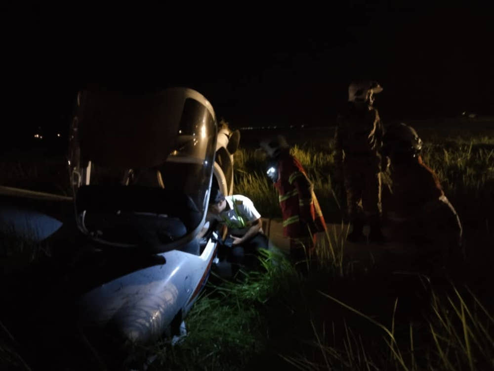 A training plane skidded off the runway while landing at the Langkawi International Airport, March 30, 2022. u00e2u20acu201d Picture from Twitter/BombaJBPM via Bernamann