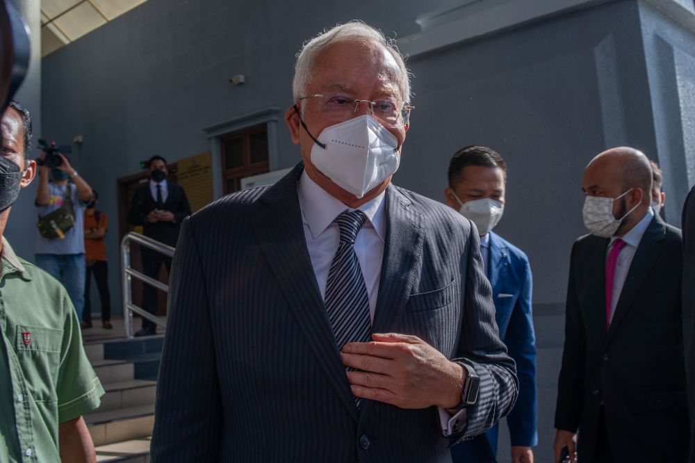 Datuk Seri Najib Razak is pictured at the Kuala Lumpur High Court March 7, 2022. u00e2u20acu201d Picture by Firdaus Latif