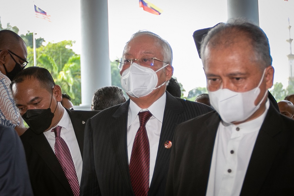 Datuk Seri Najib Razak arrives at the Kuala Lumpur High Court Complex, March 24, 2022. u00e2u20acu201d Picture by Devan Manuel