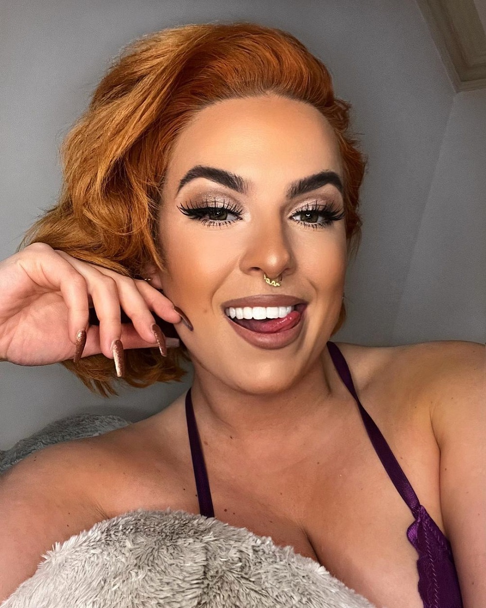 Scottish cam model Nova Jewels gets paid RM548 from people who want to see her pee each time. u00e2u20acu2022 Picture via Instagram/ novaaajewels