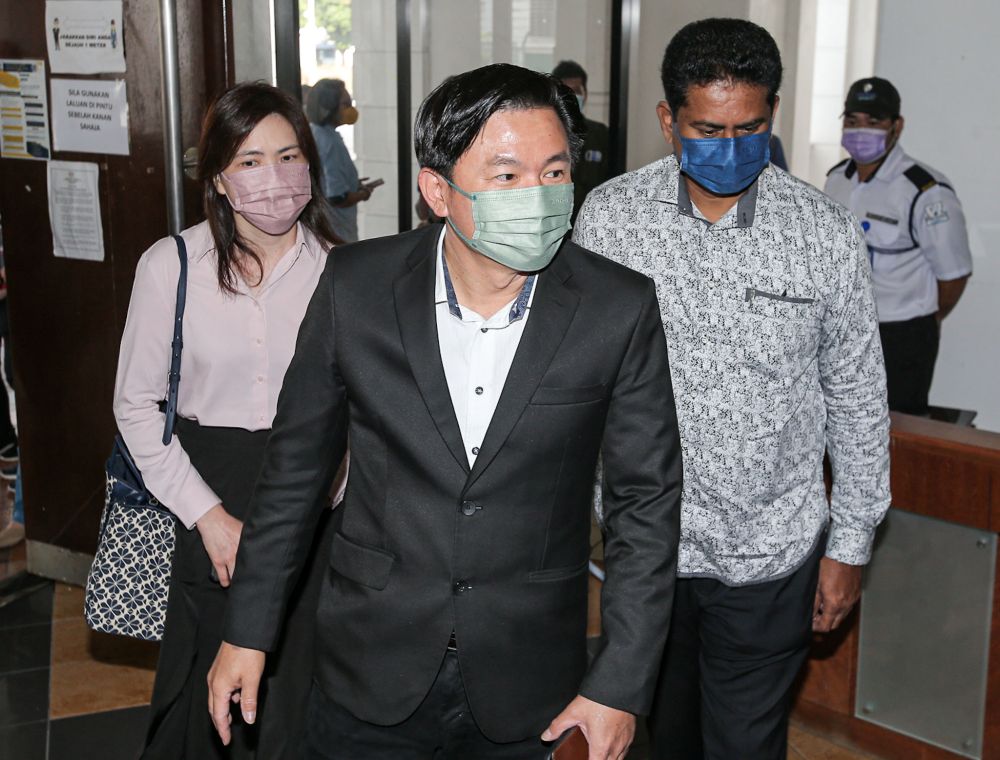 Tronoh Assemblyman Paul Yong arrives at the Ipoh High Court March 31, 2022. u00e2u20acu201d Picture by Farhan Najib