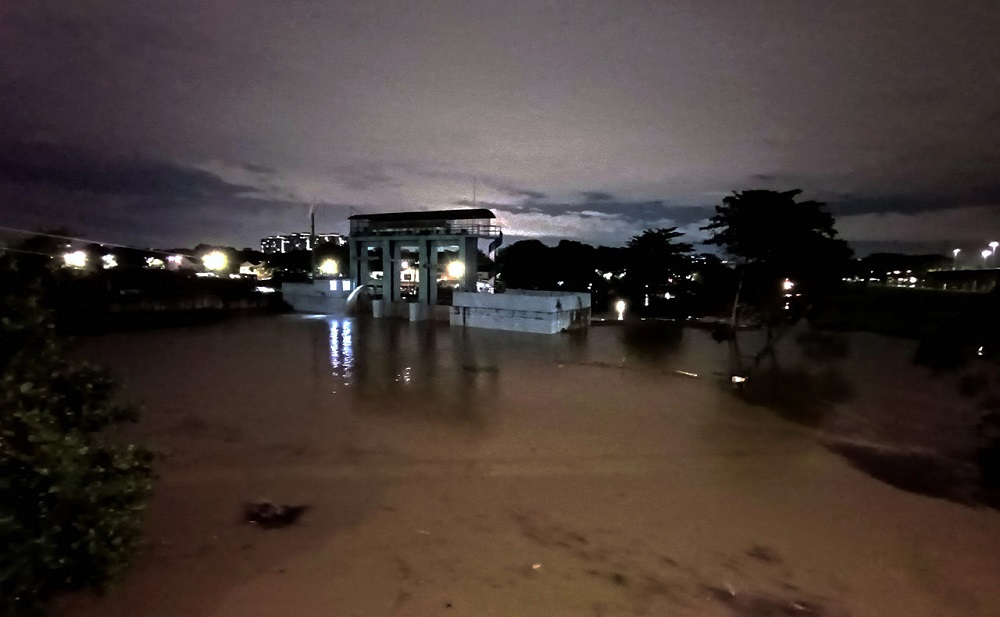 A few areas in Kuala Lumpur and Selangor were flooded due to heavy rains. u00e2u20acu2022 Bernama pic