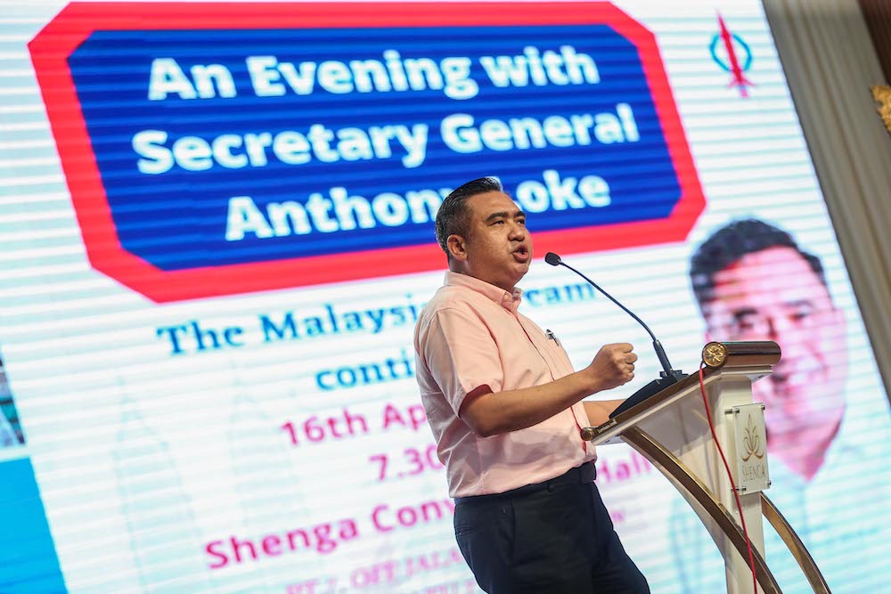 DAP leader Anthony Loke Siew Fook speaks at the Engagement session with DAP Secretary General at Shenga Convention Hall, Batu Caves April 16, 2022. u00e2u20acu201d Picture by Hari Anggara