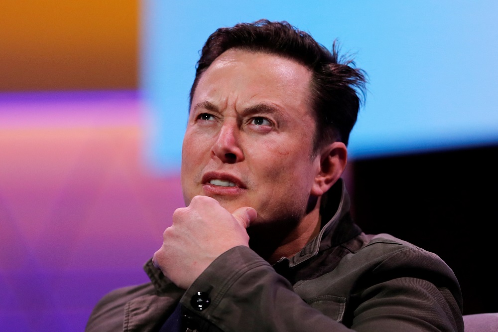 SpaceX owner and Tesla CEO Elon Musk gestures during a conversation with legendary game designer Todd Howard (not pictured) at the E3 gaming convention in Los Angeles June 13, 2019. u00e2u20acu201d Reuters pic