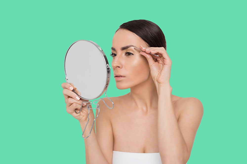 The skinnybrows hashtag now has more than 4.5 million views, while thinbrows already has nearly 50 million. u00e2u20acu201d Shutterstock pic via ETX Studio