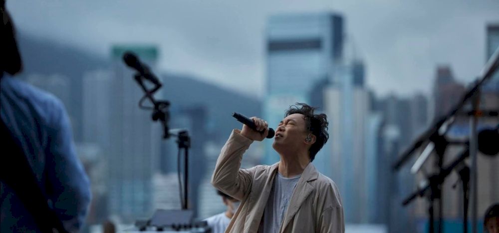 Cantopop singer Eason Chan has gone into panic mode after realising his fortune in his bank account is dwindling. u00e2u20acu201d Picture via FacebookEason Chan