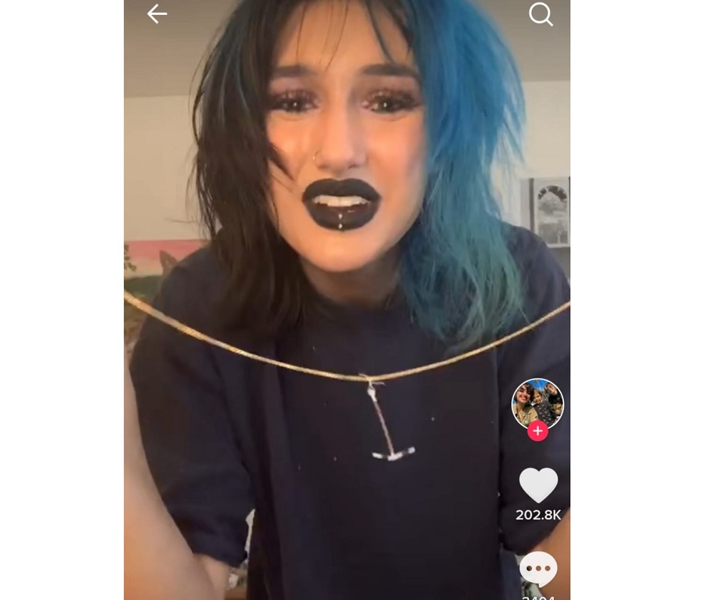 TikTok user Jorie Jaden uses her IUD to make a necklace for her partner. u00e2u20acu201d Screenshot from TikTok/joriejaden