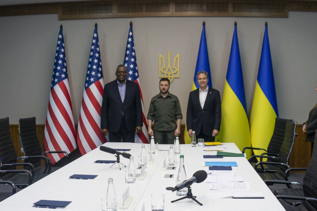 US Secretary of Defence Lloyd Austin (left) and US Secretary of State Antony Blinken (right) meet with Ukrainian President Volodymyr Zelensky (centre) in Kyiv, Ukraine April 24, 2022. u00e2u20acu201d Picture courtesy of US Department of Defence via AFP 