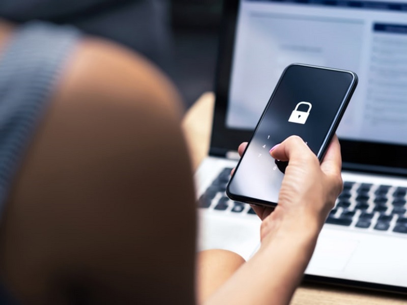 The Singapore Police Force and the Cyber Security Agency of Singapore warned the public of scammers who approach victims under the pretext of assisting them with computer or Wi-Fi network issues. u00e2u20acu201d iStock pic