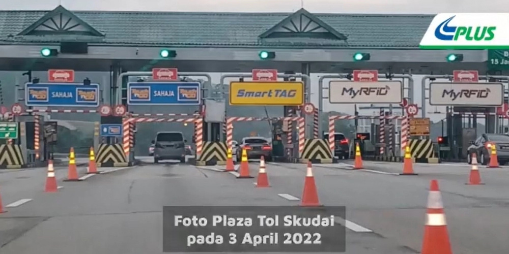 PLUS clarified that the photos were outdated and have debunked the claims by showing current photos of Skudai Toll Plaza which has at least one SmartTAG lane between RFID and Touch u00e2u20acu02dcn Go lanes. u00e2u20acu201d Picture courtesy of PLUS