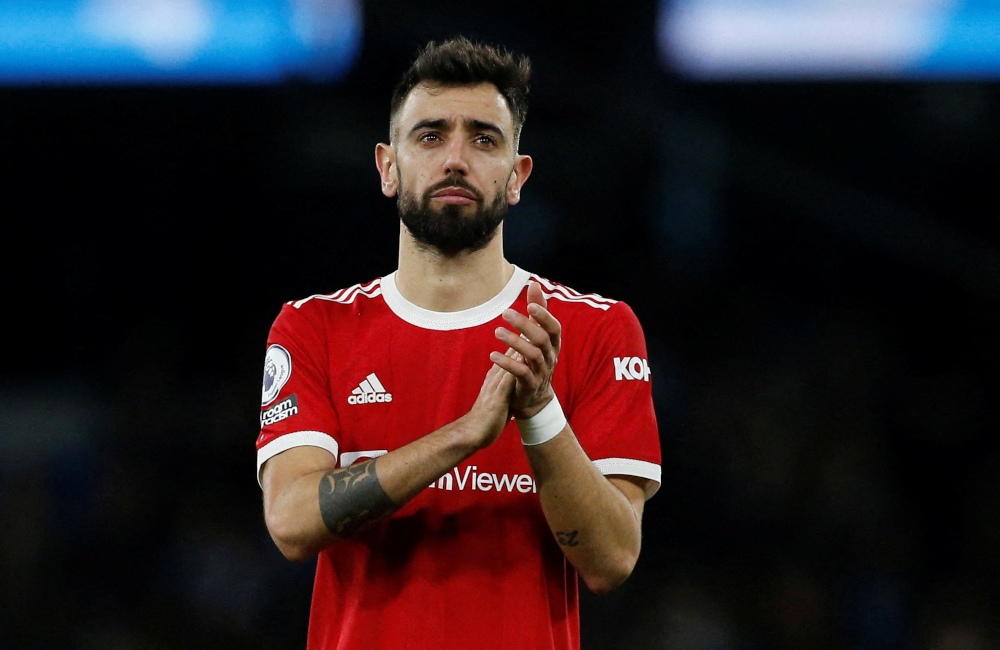 Manchester Unitedu00e2u20acu2122s Bruno Fernandes applauds fans after the match against Manchester City at Etihad Stadium, Manchester, March 6, 2022. u00e2u20acu201d Reuters pic 