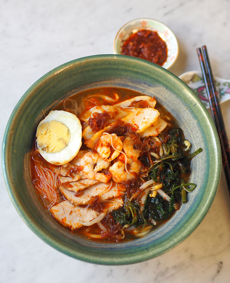 On Saturday, relish their prawn mee with prawns, poached pork slices and 'kangkung'.