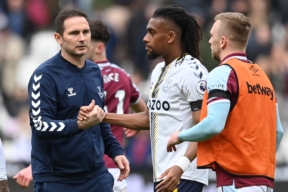 Everton manager Frank Lampard shakes hands with midfielder Alex Iwobi after the match against West Ham at the London Stadium, in London, April 3, 2022. West Ham won the game 2-1. u00e2u20acu201d AFP pic 