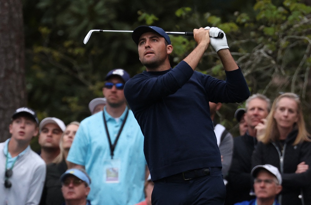 Scottie Scheffler of the US tees off on the 16th during the second round of the Augusta Masters, April 8, 2022. u00e2u20acu2022 Reuters pic