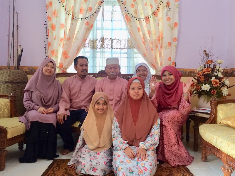 Malaysian Institute for Medical Research’s Bacteriology unit research officer, Dr Nur Asyura Nor Amdan (top right) and her family during their last Hari Raya together in 2019. — Picture courtesy of Dr Nur Asyura Nor Amdan  