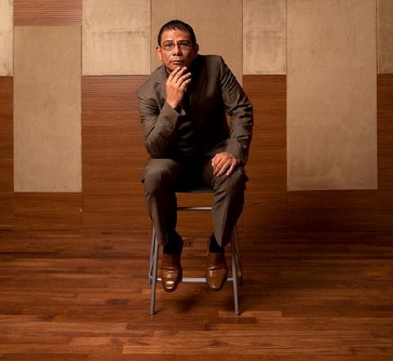 Roslan is grateful that he has a loving family and good friends to comfort him during this difficult period. u00e2u20acu2022 Picture via Facebook/RoslanAziz