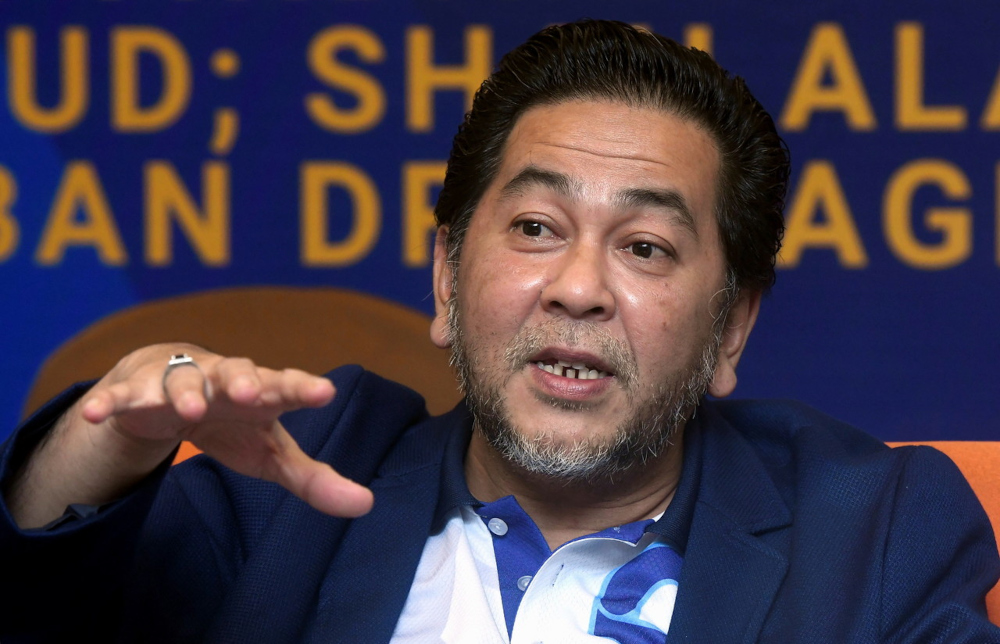 Shah Alam mayor Datuk Zamani Ahmad Mansor speaks at a press conference after officiating a townhall session on Shah Alamu00e2u20acu2122s flood action plan in Shah Alam, April 14, 2022. u00e2u20acu201d Bernama pic 