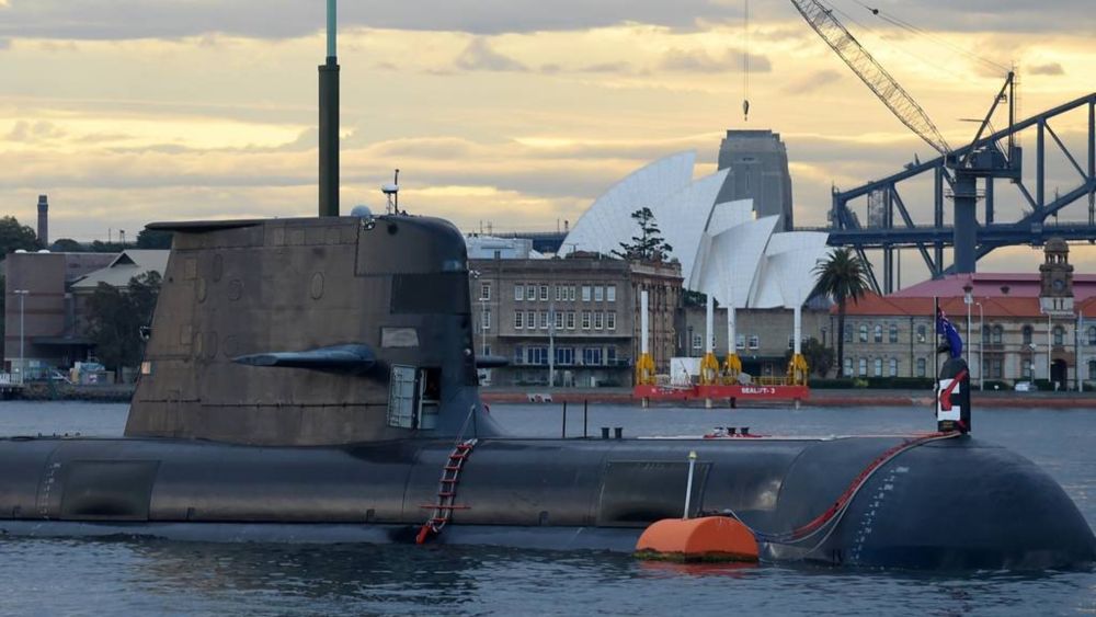 A Royal Australian Navy diesel and electric-powered Collins-class submarine sits in Sydney Harbour on Oct. 12, 2016. u00e2u20acu201d AFP pic via Getty Images