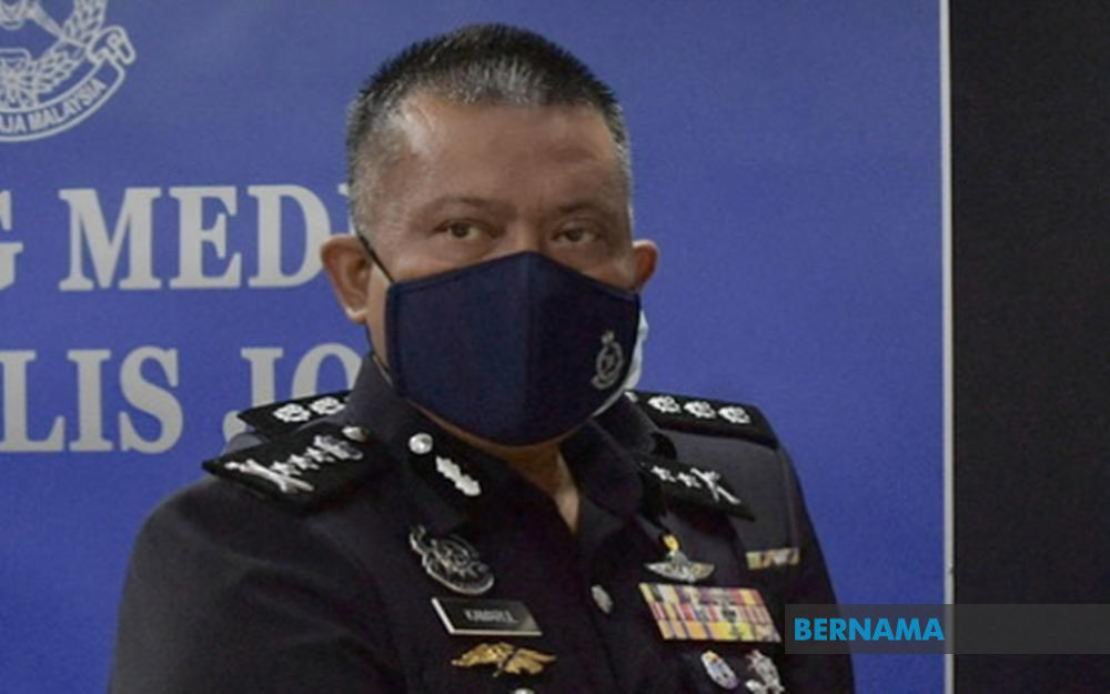 Johor police chief Datuk Kamarul Zaman Mamat said the video and photos in question were fakes. u00e2u20acu201d Picture via Twitter/Bernama