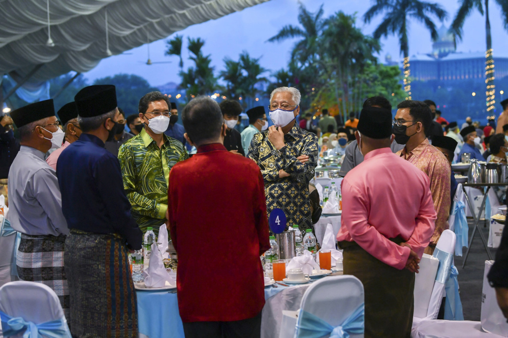 Prime Minister Datuk Seri Ismail Sabri Yaakob speaks to staff of government-linked companies and federal statutory bodies during a buka puasa event at Seri Perdana in Putrajaya, April 11, 2022. u00e2u20acu201d Bernama pic 