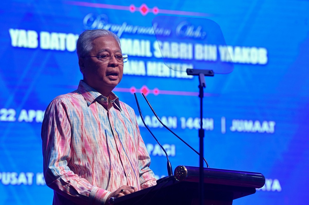 Datuk Seri Ismail Sabri Yaakob speaks during a Townhall programme and the Keluarga Malaysia Sejahtera Book Launch held today at the Putrajaya International Convention Centre (PICC), April 22, 2022. u00e2u20acu2022 Bernama pic