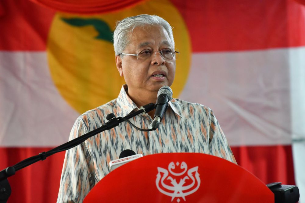 Prime Minister Datuk Seri Ismail Sabri Yaakob speaks during a cheque presentation ceremony to ex-Perwaja Steel workers at the Kemaman Umno division office hall in Chukai April 24, 2022. u00e2u20acu201d Bernama pic