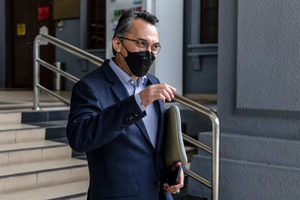 Former 1MDB director Tan Sri Ismee Ismail is pictured at the Kuala Lumpur High Court April 7, 2022. u00e2u20acu201d Picture by Firdaus Latif