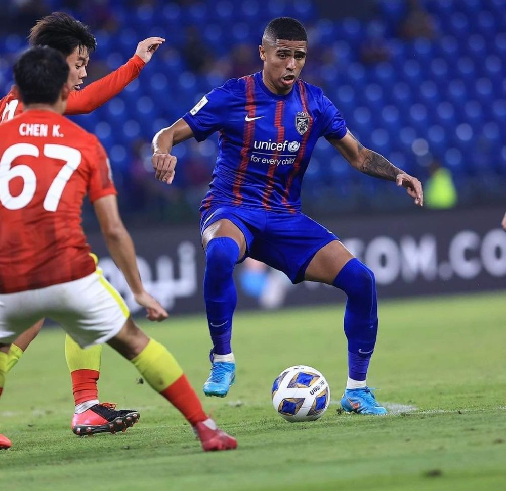 JDT beat Guangzhou FC 2-0, courtesy of a pair of penalties from Brazilian striker Bergson (pic). u00e2u20acu201d Picture via Facebook