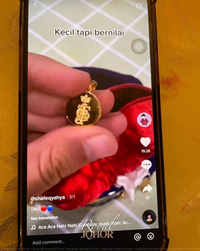 A screenshot of some of the gifts from the Johor royal palace that was uploaded on TikTok by account owner u00e2u20acu02dcshafeqyahyau00e2u20acu2122. u00e2u20acu201d Picture courtesy of the Royal Press Officenn