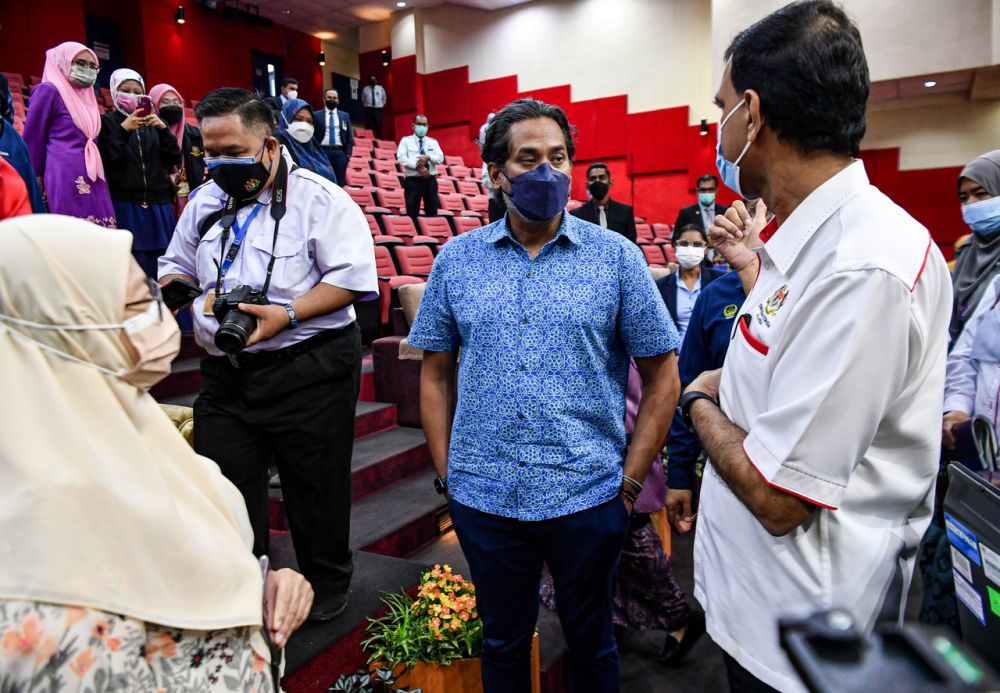 Health Minister Khairy Jamaluddin is pictured during a visit to Hospital Raja Permaisuri Bainun in Ipoh April 5, 2022. u00e2u20acu201d Bernama picnn