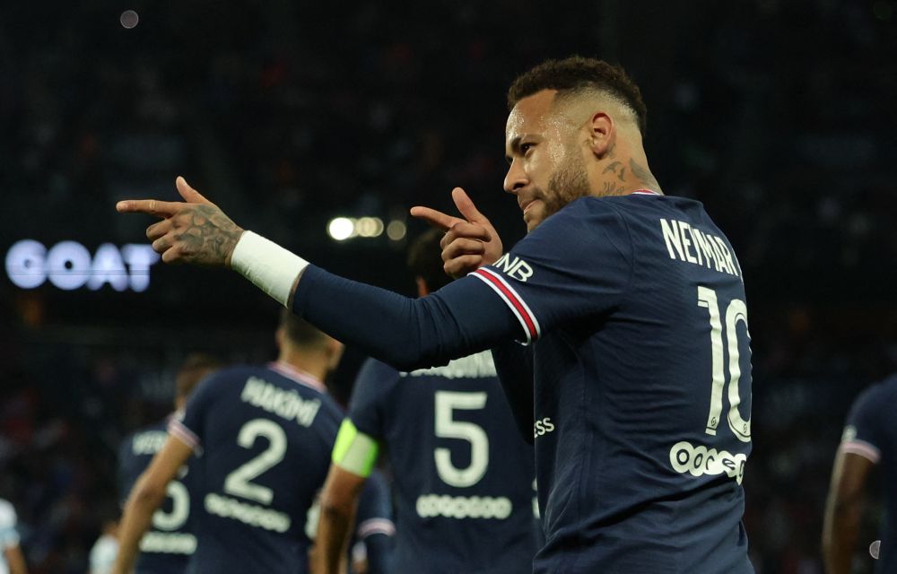 Paris St Germainu00e2u20acu2122s Neymar celebrates scoring their first goal against Olympique de Marseille at Parc des Princes, Paris April 17, 2022. u00e2u20acu201d Reuters pic