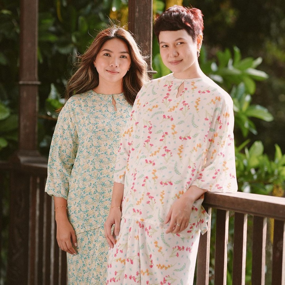 Whimsigirlu00e2u20acu2122s Raya Kedah set features a classic kurung neckline with pretty embroidery and a fully lined knot skirt thatu00e2u20acu2122s also pregnancy friendly. u00e2u20acu2022 Picture courtesy of Whimsigirln