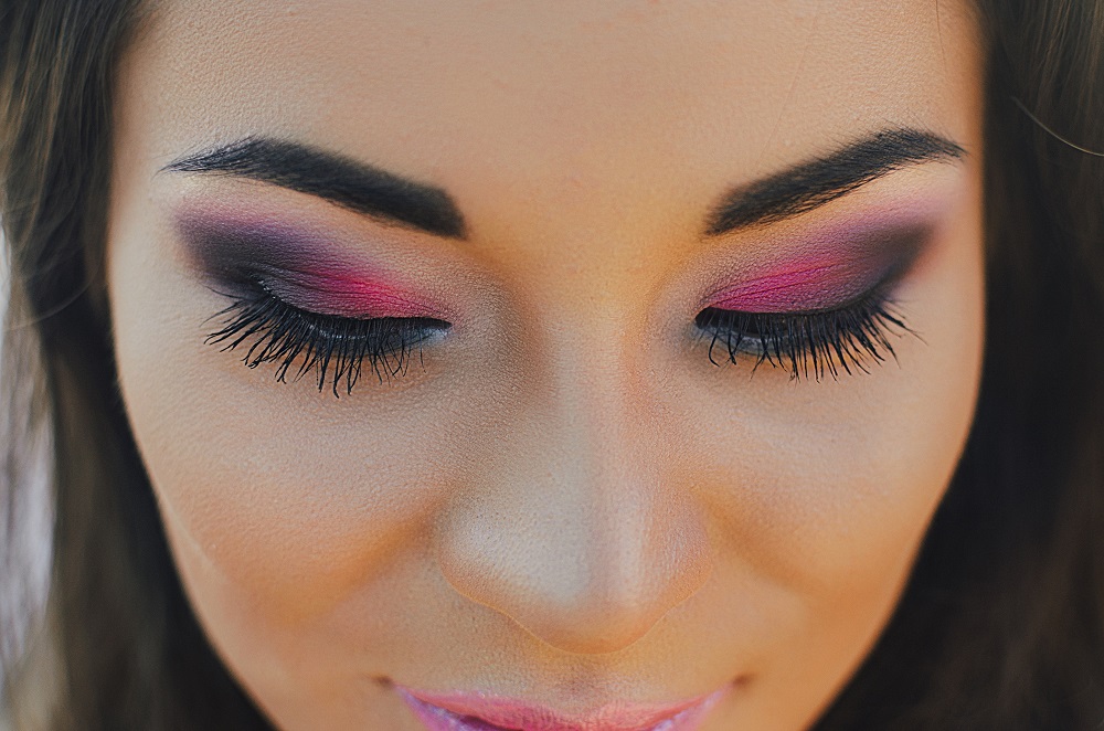 Exfoliation, moisturising and moderation are some of the keys to avoiding the famous u00e2u20acu2022 and unwanted u00e2u20acu2022 'cakey makeup' effect. u00e2u20acu2022 Shutterstock pic